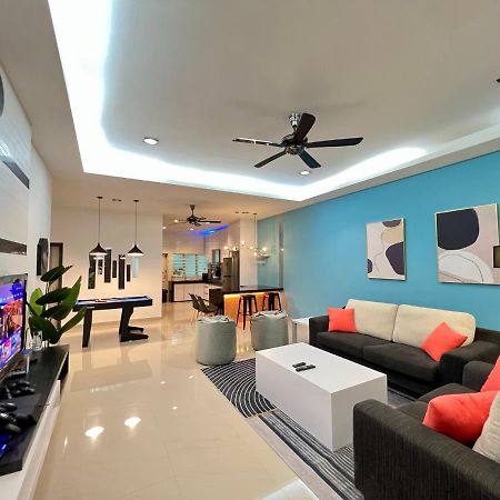 Tcvila 12Pax Neartc Dinosaurland Pooltable, Netflix Kuantan Exterior foto