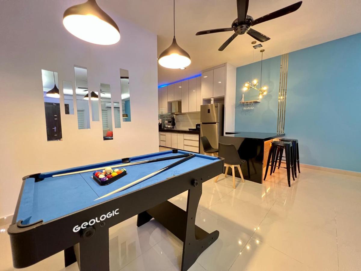 Tcvila 12Pax Neartc Dinosaurland Pooltable, Netflix Kuantan Exterior foto